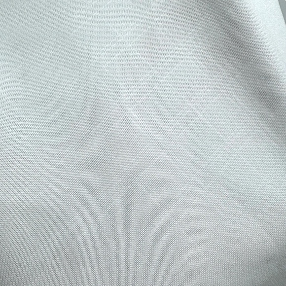 GREG NORMAN PLAY DRY® WHITE TONAL DIAMOND EMBOSSED POLO SHIRT - Picture 10 of 14